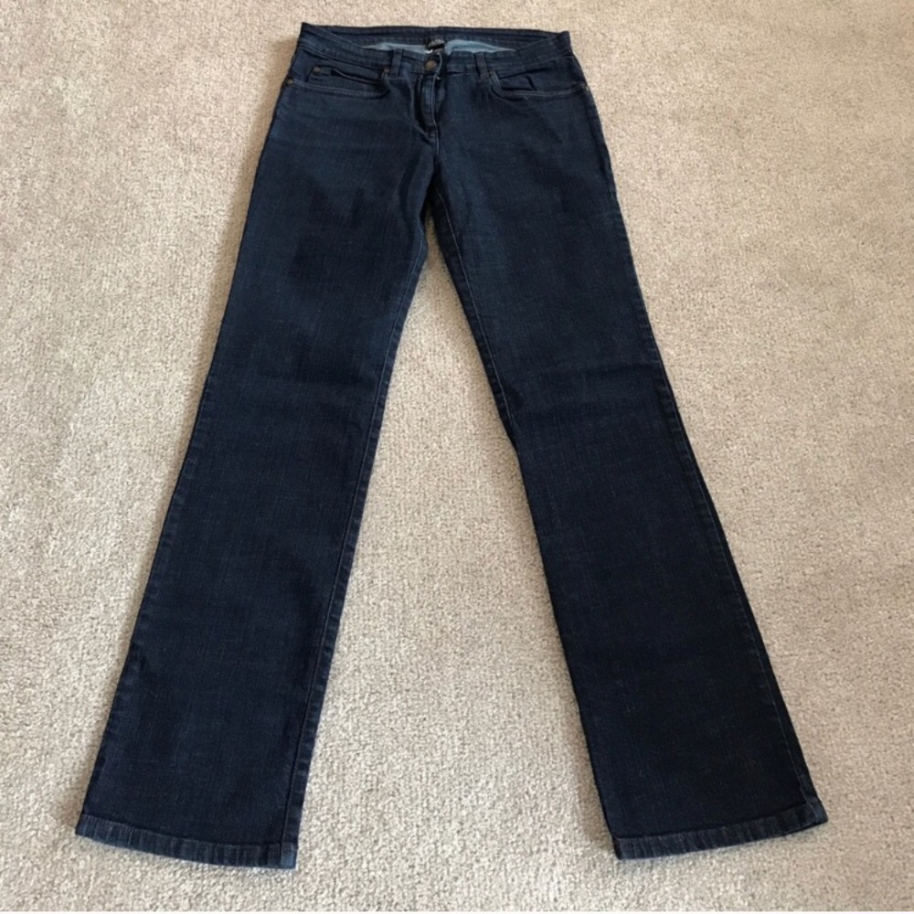 Beautiful Eileen Fisher Straight Leg Jeans! 👖